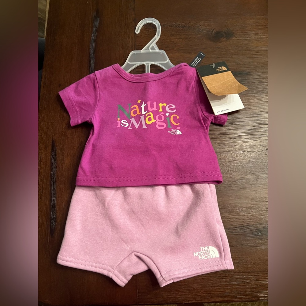 The North Face NWT Infant Short Set 0-3 Months Girl Spring Summer
